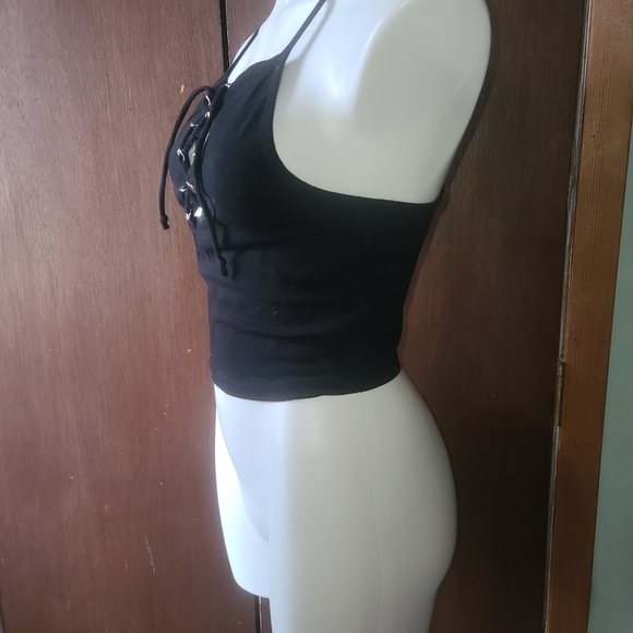 Black crop top - Picture 2 of 4